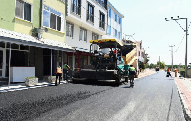 Osmangazi’de yol çalışmaları hız kesmeden sürüyor