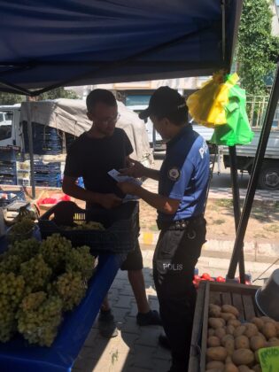 Polis dolandırıcılığa karşı vatandaşları bilgilendirdi