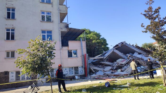 Bursa’dan Balıkesir’e destek