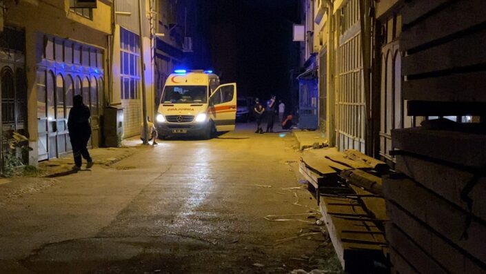 Çalıştırdığı çay ocağında ölü bulundu!