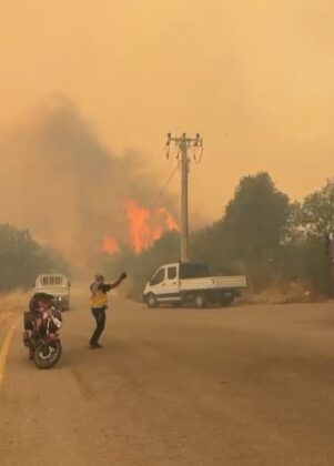 İznik’teki yangın büyüyor!