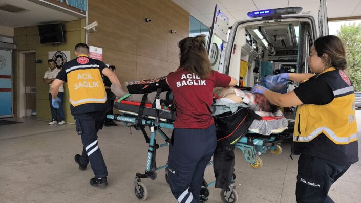 Baba hayatını kaybetti, kızı ağır yaralı…