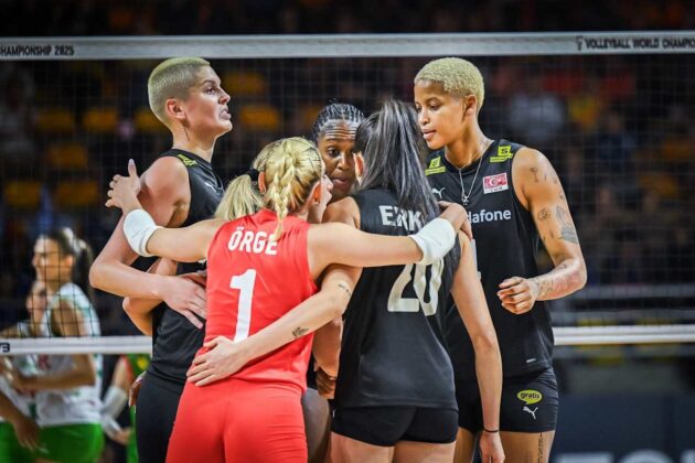 Sultanlar, Dünya Şampiyonası’nda son 16’da