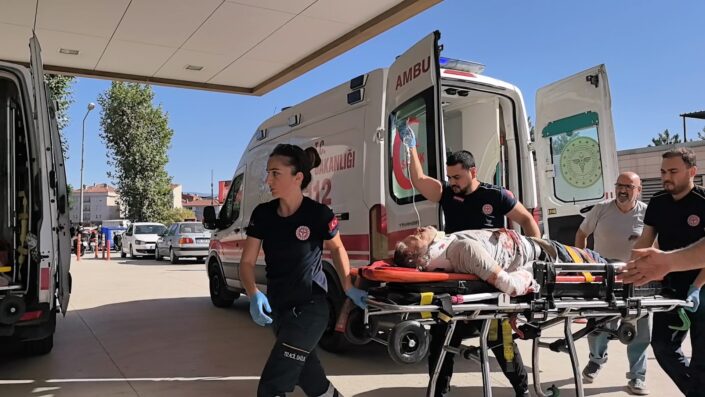 İşçi asansör boşluğuna düşerek yaralandı