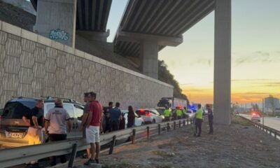 Bursa’da 5 araç birbirine girdi!