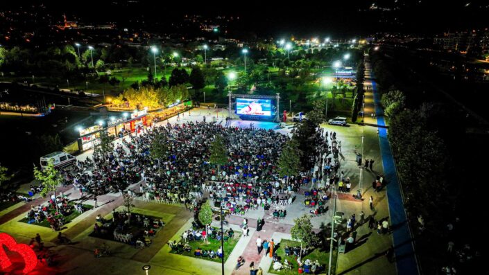 Bursa’da kalpler, 12 Dev Adam için attı