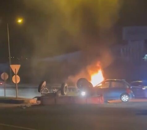 Bursa’da traktöre çarpıp yanan otomobilde 2 kişi yaralandı