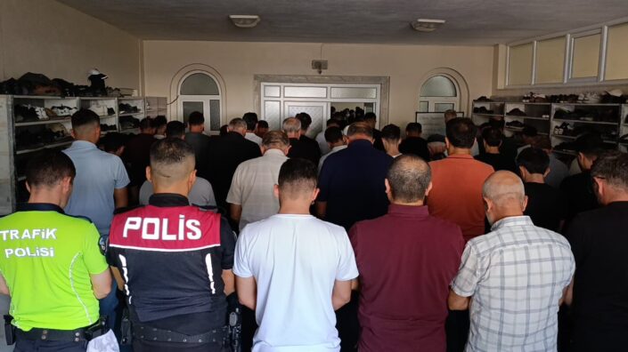 Şehit Aydemir için gıyabi cenaze namazı kılındı