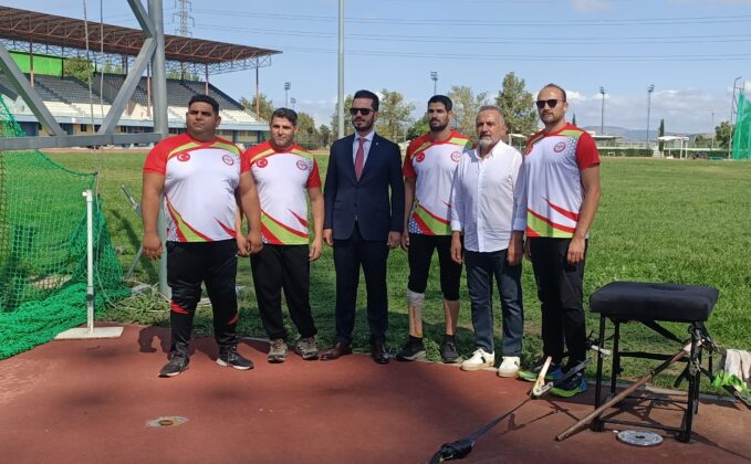 Bursalı sporcular Hindistan’da Türkiye’yi temsil edecek