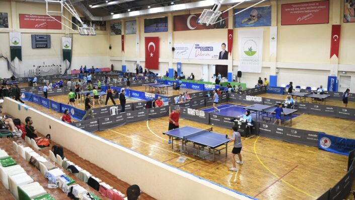 Osmangazi Belediyesi, masa tenisi müsabakalarına ev sahipliği yaptı