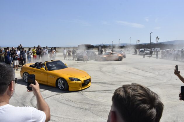 Modifiye araç tutkunları Karacabey’de buluştu