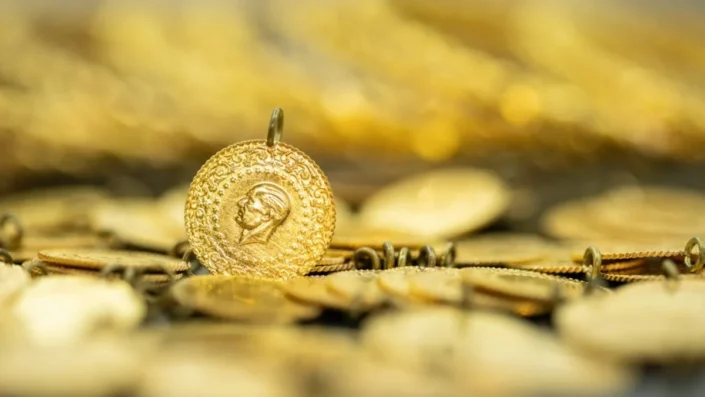 Altın haftaya rekorla başladı