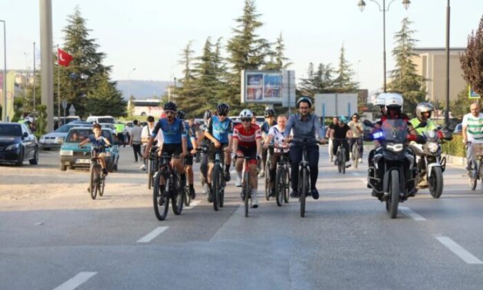 ‘Zaferden Kurtuluşa’ pedal bastılar
