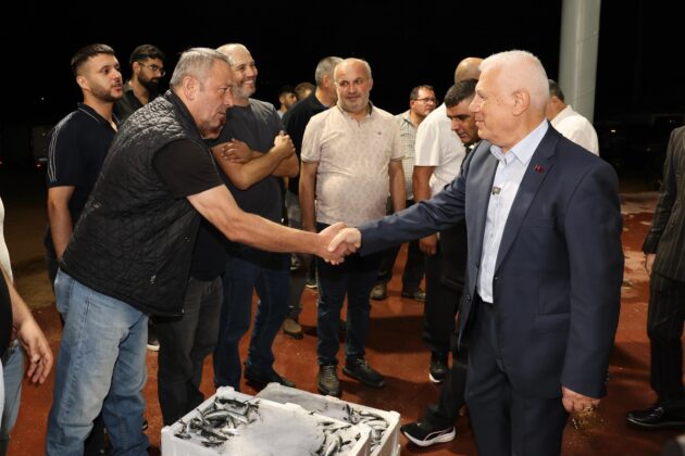Başkan Bozbey’den balıkçılara bereket dileği