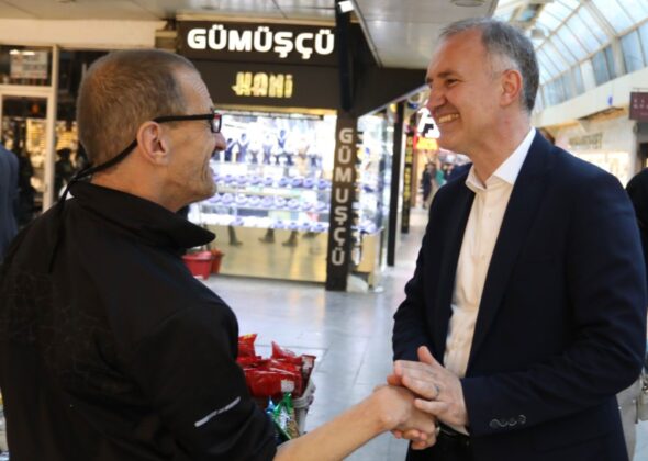 Engelli satıcının zararını, Başkan Taban karşıladı