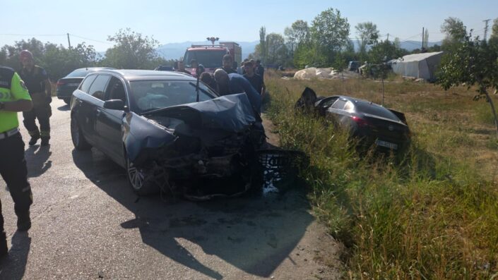 Kafa kafaya çarpıştılar