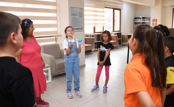 Çocuklar oyunlarla yazma alışkanlığı kazanıyor