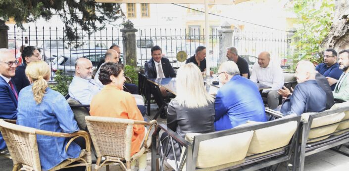 Başkan Aydın vatandaşların öneri ve taleplerini dinledi