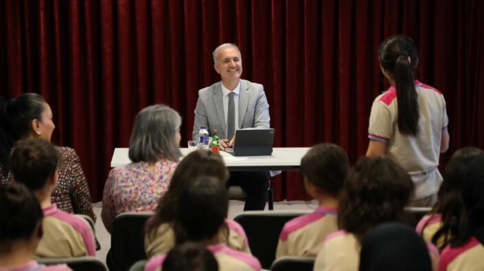 İnegöl’ün geleceği gençlerin fikirleriyle şekilleniyor