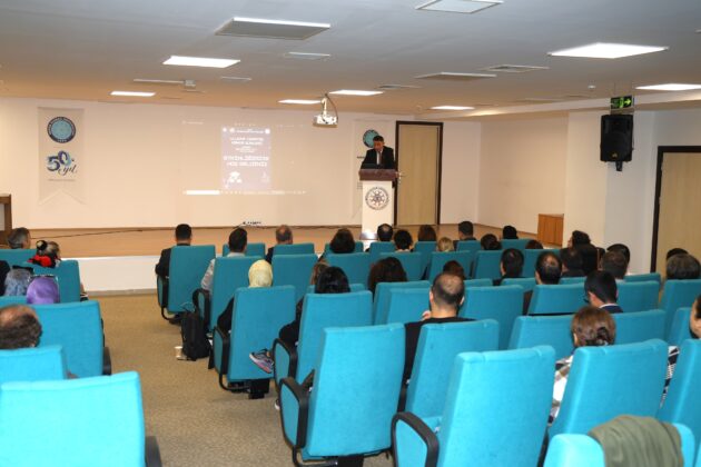 BUÜ’de ‘eğitimde yenilikçi teknolojiler’ konuşuldu