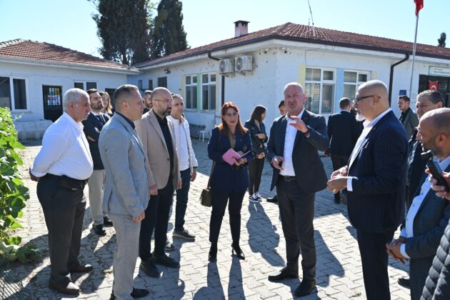 Başkan Karabatı: Masa başı belediyeciliği yapmıyoruz