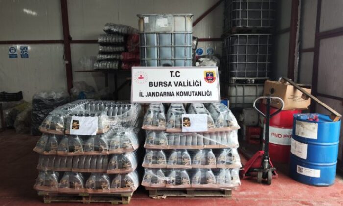 Bursa’da kaçak motor yağı operasyonu!