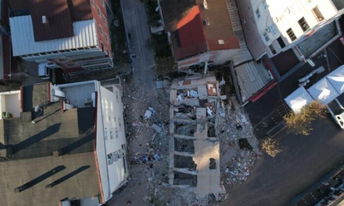 Gebze’de çöken binada 4 kişi hayatını kaybetti