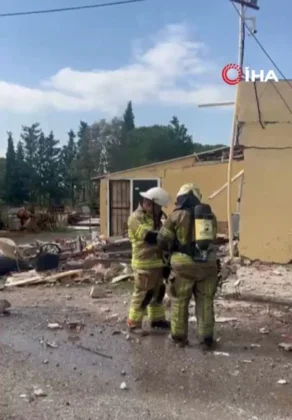 İzmir’de patlama: Bir bina yıkıldı!