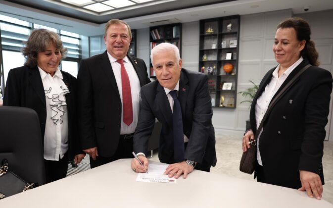 Bozbey’den emeklilere tam destek sözü