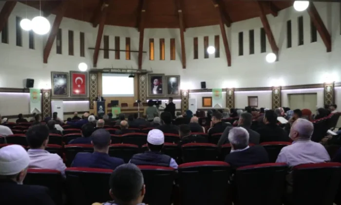 İnegöl’de aile okulu seminerleri başladı