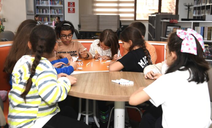 “Küçük Yazarlar Atölyesi” geleceğin yazarlarını yetiştiriyor