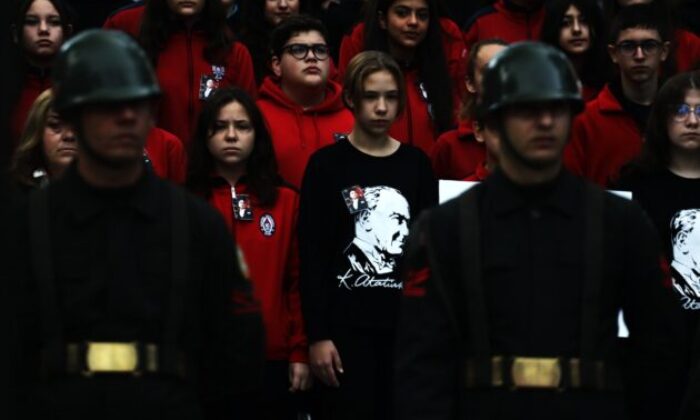 87 yıldır dinmeyen özlem