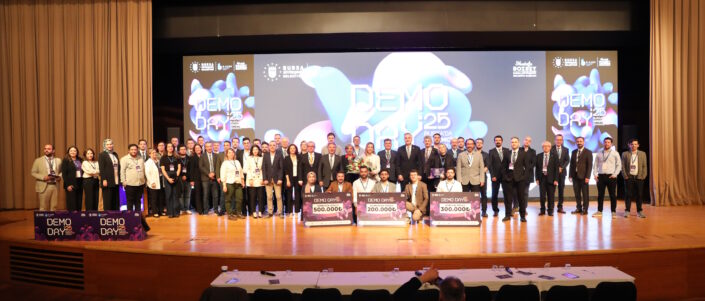 Bursa Demo Day 2025’te genç girişimciler ödüllerini aldı