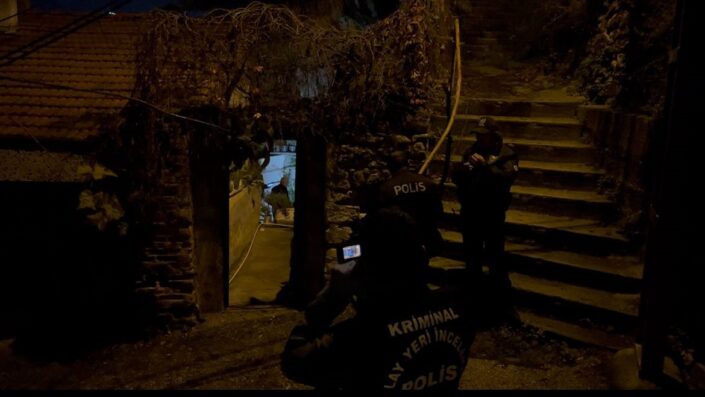 Evinin bahçesinde cesetle karşılaştı