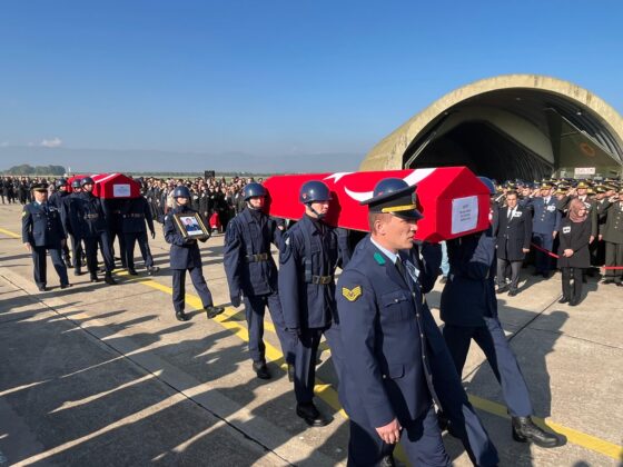 Bursa’nın şehitleri Yenişehir Havalimanı’na getirildi