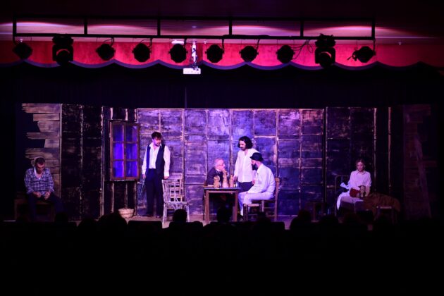 ‘Duvarların Ötesi’ sanatseverlerle buluştu