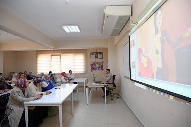 Osmangazi’de ‘Kadın ve Toplum’ söyleşisi