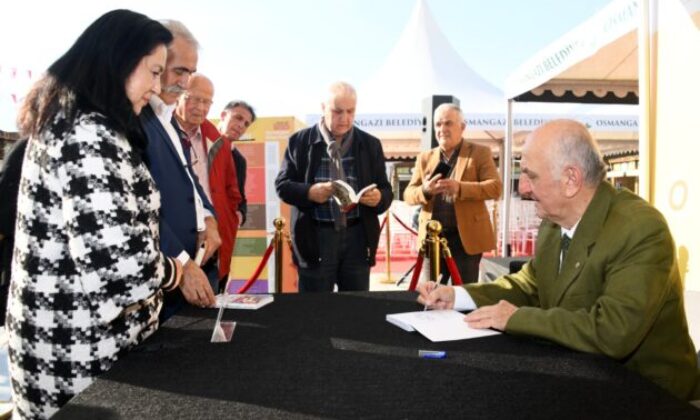 Osmangazi edebiyat ile nefes alıyor