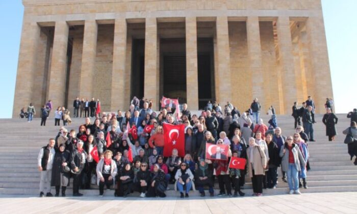 Bursalı emekliler tarihe yolculuk yaptı