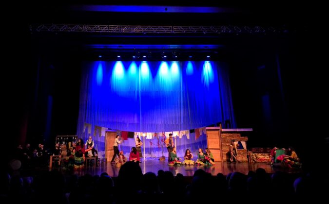 Unutulmaz bir kadının sessiz çığlığı: ‘Deli Ayten’ yeniden sahnede