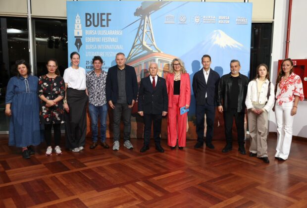 ‘Edebiyat Festivali’ kapılarını açtı