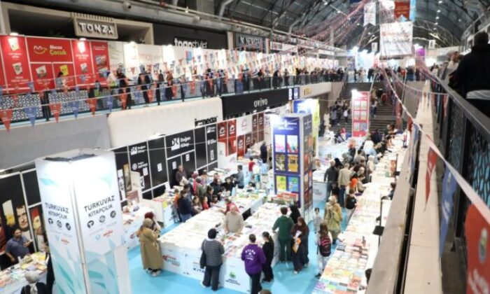 İnegöl Kitap Günleri’nde yazar yağmuru