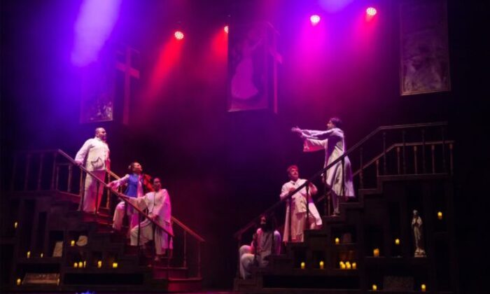 Şehir Tiyatrosu perdelerini öğretmenler için açıyor