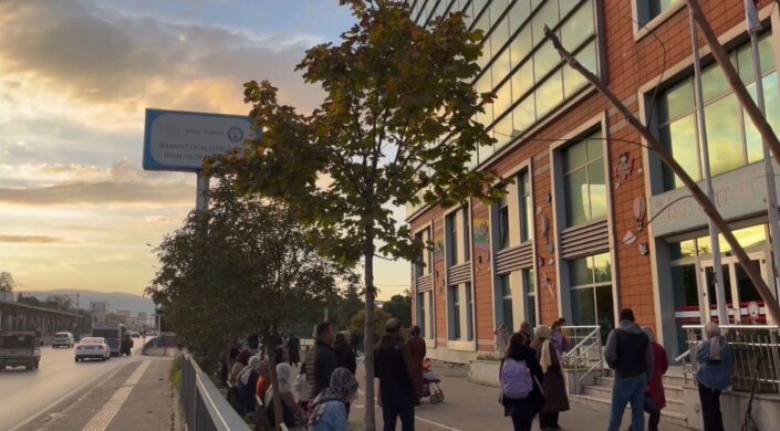 Okulda tarihi geçmiş ürün skandalı!