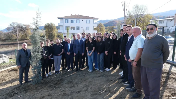 İnegöllü gençlerden örnek davranış