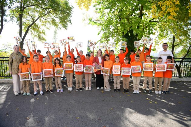 Sonbahar yaprakları sanata dönüştü