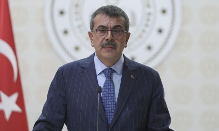 Bakan Tekin’den öğretmen atamalarına dair açıklama