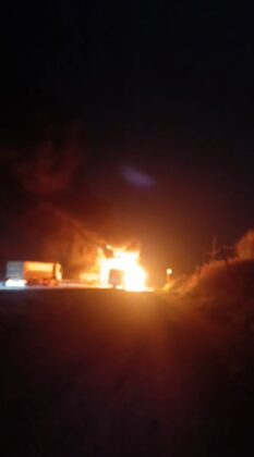 İşçileri taşıyan servis otobüsü alev aldı