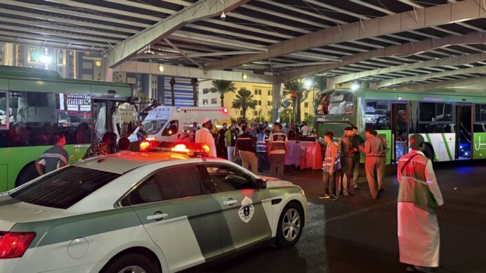 Mekke’de ring otobüsü Türk kafilesine çarptı