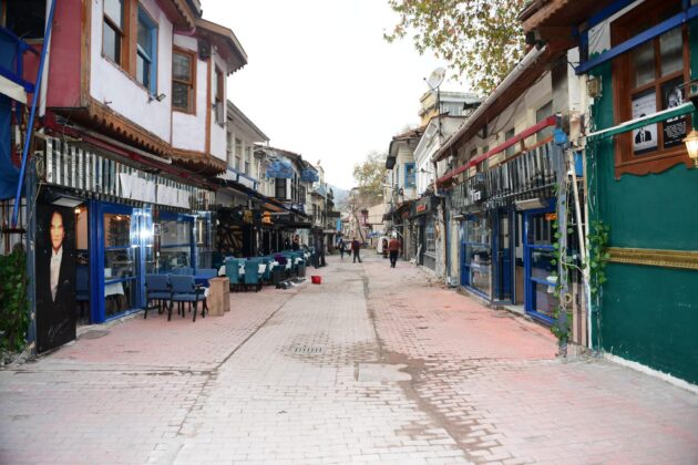 Arap Şükrü Sokağı, tarihi kimliğine kavuşuyor